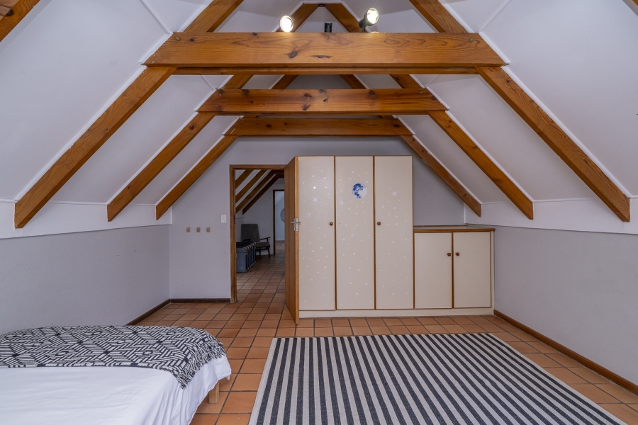 4 Bedroom Property for Sale in Hoog En Droog Western Cape